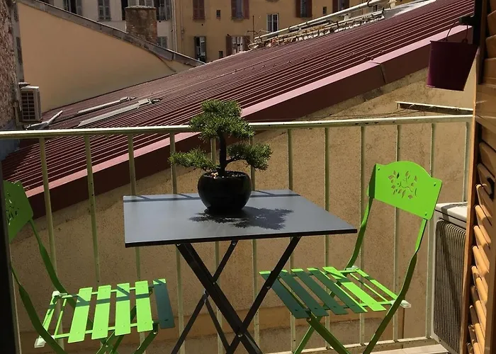 Beautiful Spacious Air Conditioned - Center Apartamento Nice