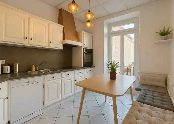 Beautiful Spacious Air Conditioned - Center Apartamento *